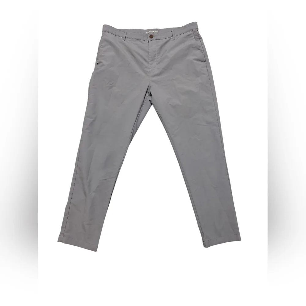 Banana Republic Ligh Blue Men's Pants Size 40/32